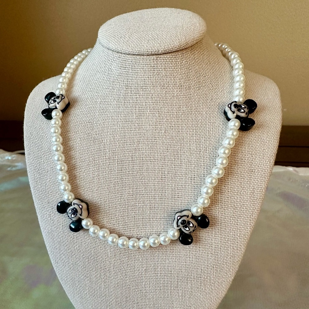 NEW Moussy x Disney Mickey Mouse Pearl Necklace